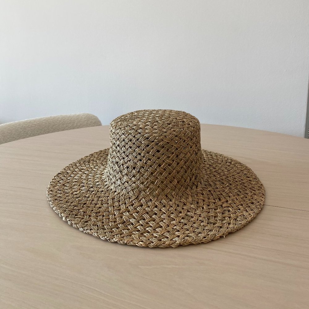 LACK OF COLOR ("COLOUR") - Sunnydip hat